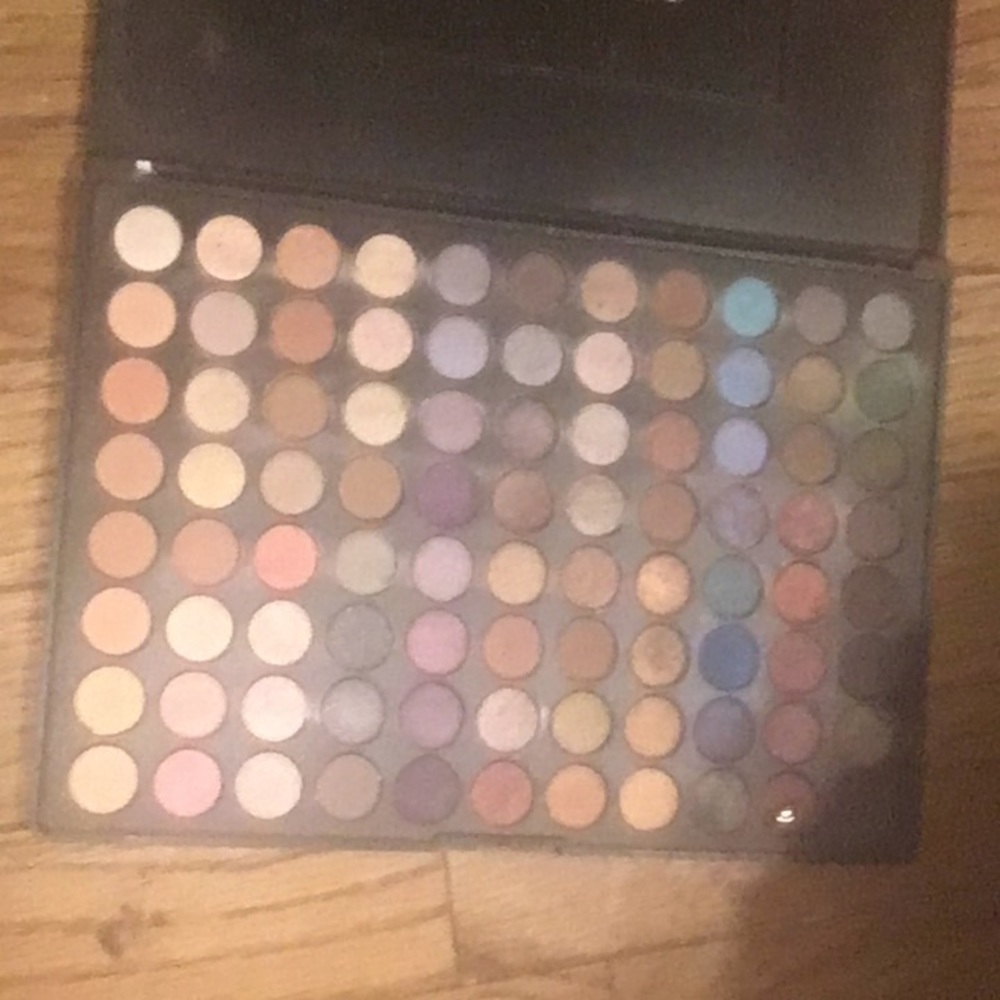 Eyeshadow